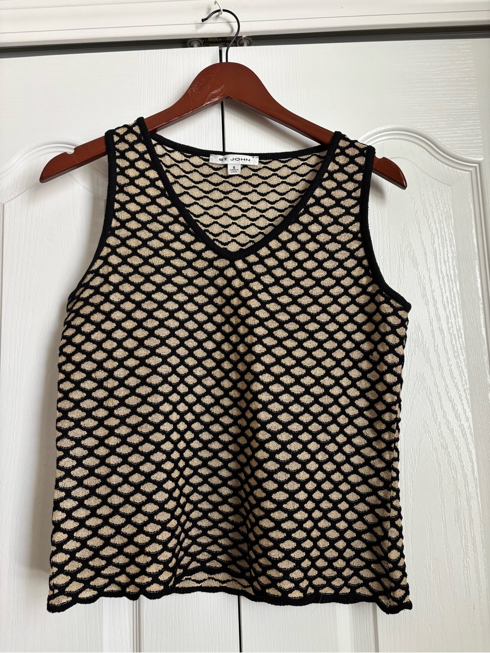 St. John Black & Cream Textured Knit V-Neck Tank